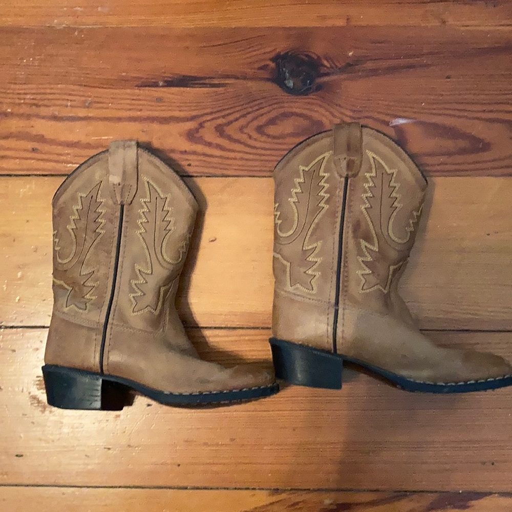 Old West cowgirl boots